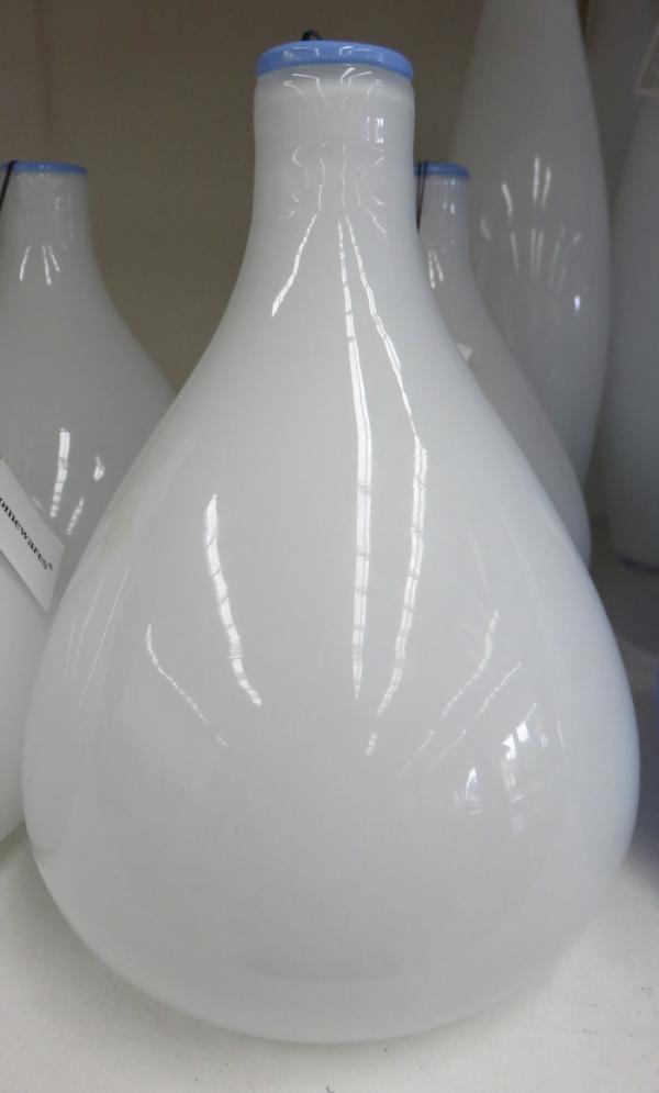 White Vase teardrop